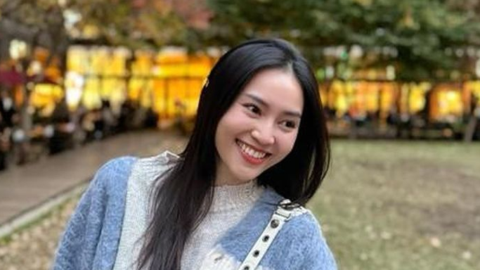 Ninh Dương Lan Ngọc gầy gò sau hai tháng đi du học