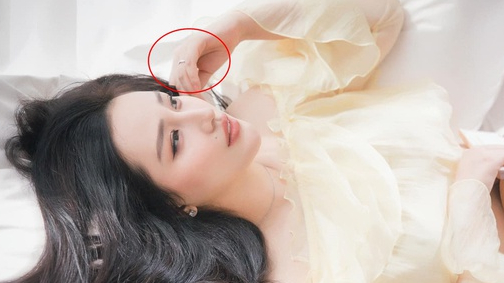 HOT: Hoa hậu Mai Phương Thúy lên xe hoa