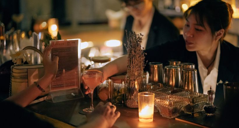 "Chill hết nấc" tại 6 thiên đường cocktail ẩn mình giữa lòng Sài Gòn