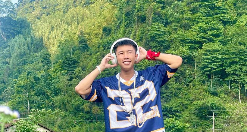 Thiếu gia giàu nhất bản gây sốt trong "Đi giữa trời rực rỡ", ngoài đời có gia thế khủng thế nào?