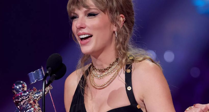 Phong cách "giàu kín, sang ngầm" của Taylor Swift nhìn qua 2 món đồ nhỏ