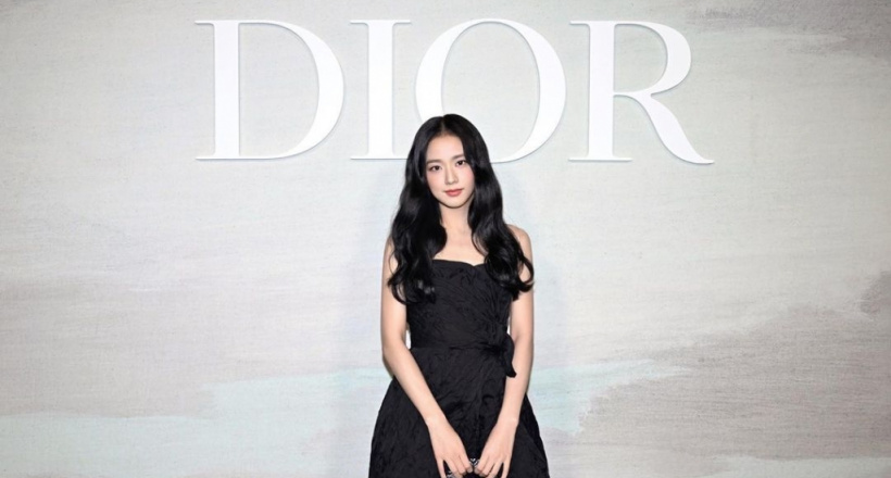 Dấu ấn thời trang của Jisoo vượt 3 thành viên Blackpink