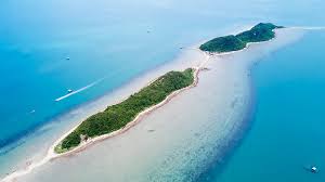 Đảo Điệp Sơn - Nơi có con đường đi bộ giữa biển độc nhất vô nhị tại Việt Nam