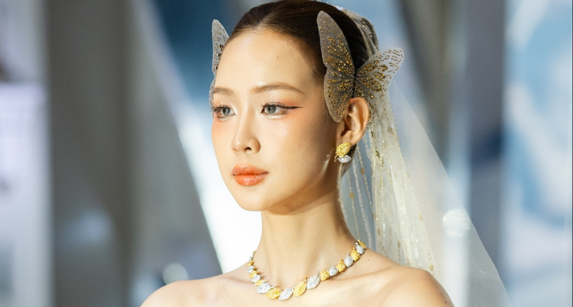 1 NTK Việt "chơi lớn" khi đưa trang sức kim cương hàng chục tỷ đồng vào show diễn, chế tác giới hạn cho mẫu váy cưới "thần tiên"