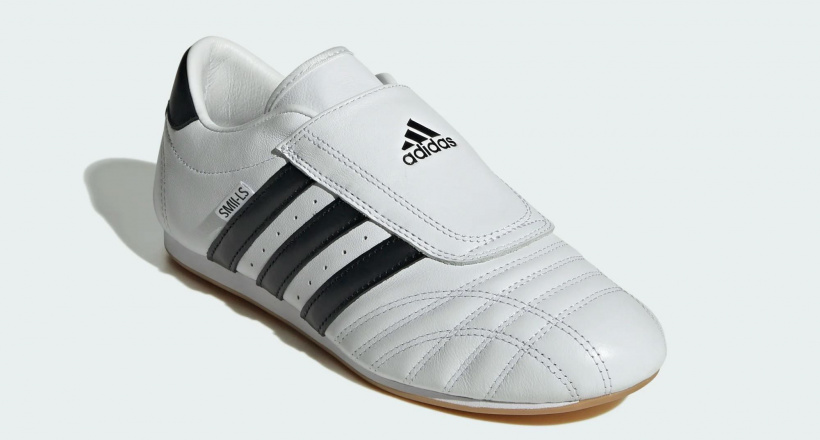 Soi tủ đồ sao từ trong nước đến quốc tế: Bật mí đôi giày adidas được Jennie lẫn Mono ưu ái