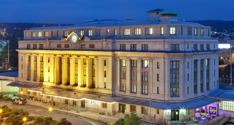 Những khách sạn sang trọng được tái thiết từ nhà ga xe lửa