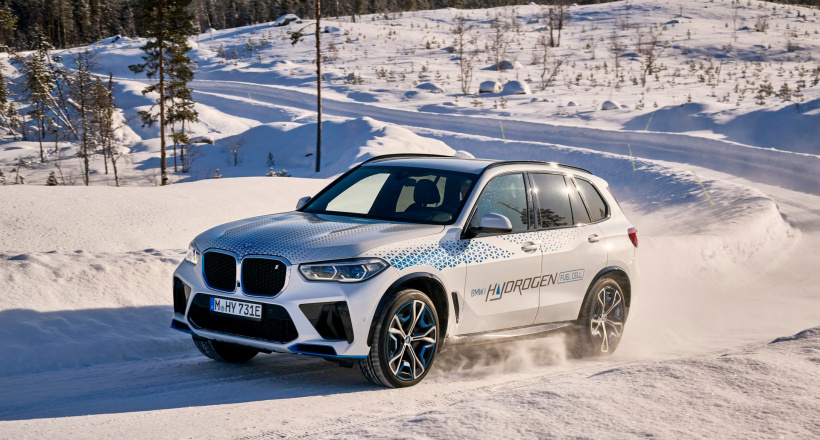 Toyota và BMW lập liên minh sản xuất xe chạy bằng hydro