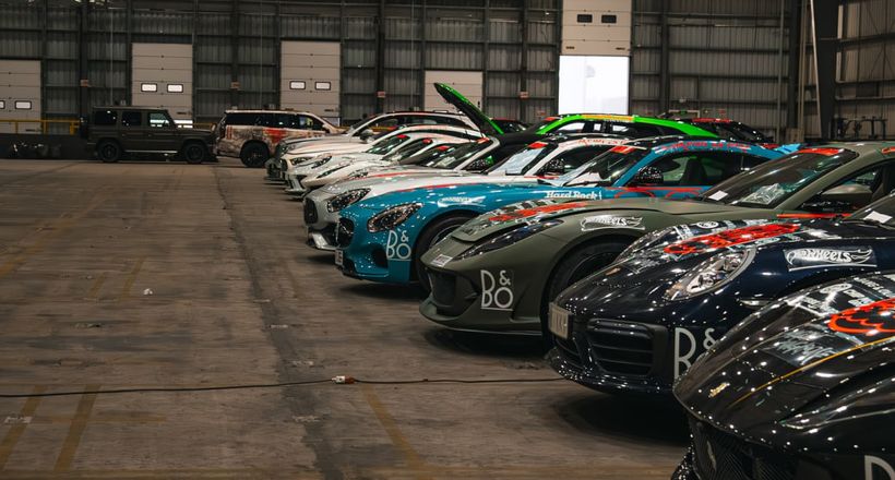 Gumball 3000 mang ‘bãi xe đắt nhất thế giới’ đến VN: Trưng bày 120 siêu xe, đủ bộ Chiron, Huayra BC, Carrera GT