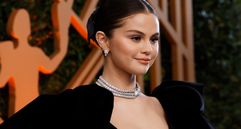 Học Selena Gomez cách ôm ấp tinh thần khỏe mạnh