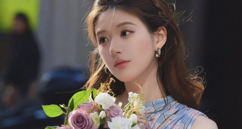 Triệu Lộ Tư tại show Versace: Tạo hình khiến fan liên tưởng tới nữ thần mùa Xuân