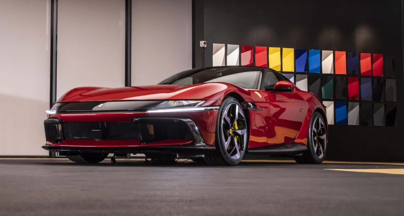 Mô hình Ferrari 12Cilindri đắt hơn cả Nissan Almera