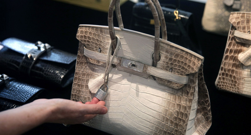 Hermès "bạch tạng" được làm kỳ công đến mức nào mà được coi là "chén thánh" giới sưu tập, có tiền không chắc mua được?