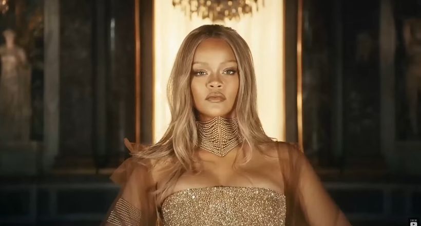 J’adore và Rihanna, khởi đầu của một giấc mơ bằng vàng