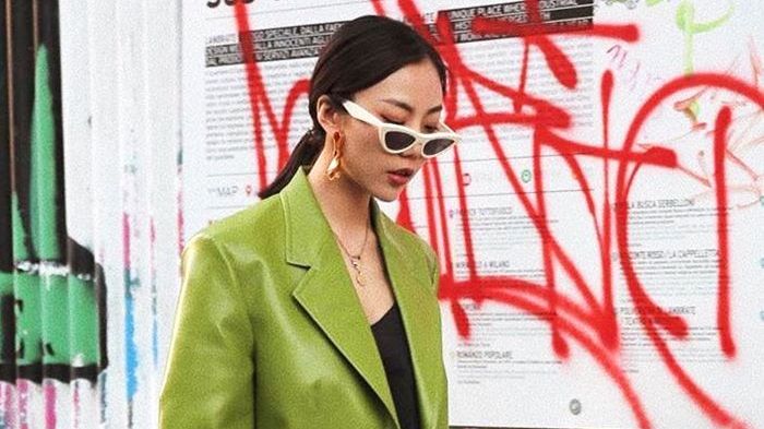 Làm mới gu thời trang với tông màu xanh lá