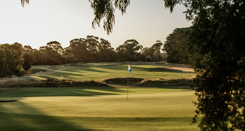 Vòng quanh những sân golf hàng đầu nước Úc