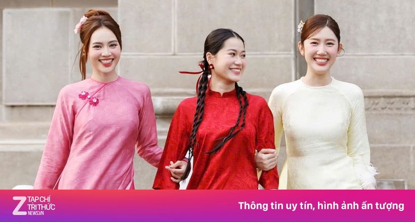 Ninh Dương Lan Ngọc bên dàn sao 7 nụ cười xuân