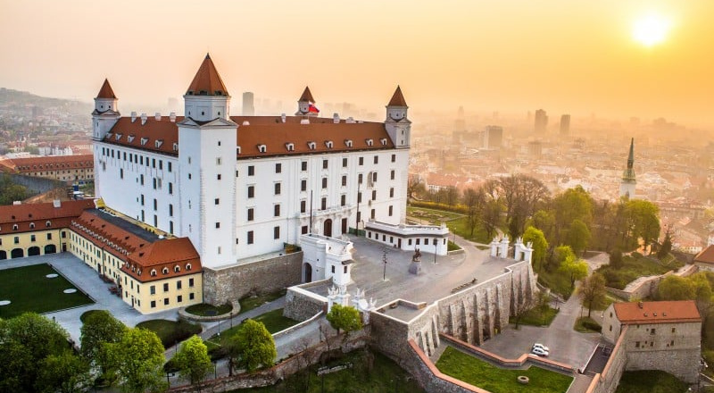 Tour Tết Đông Âu 11N10Đ: Xuân rực rỡ tại 6 quốc gia cổ kính