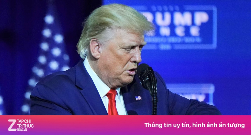Tổng thống Trump quảng cáo đồng hồ Trung Quốc