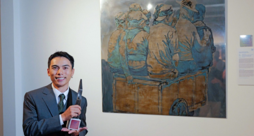 Tác phẩm sơn mài về người lao động nhập cư đại diện Việt Nam tranh giải tại Singapore