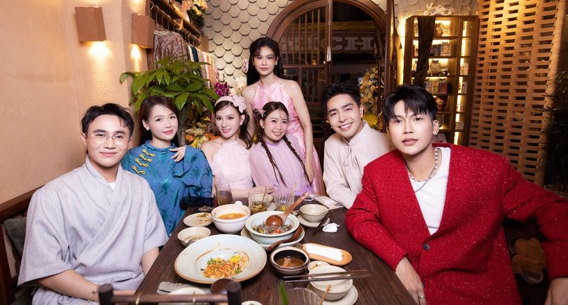 Trương Quỳnh Anh trở thành bà chủ quán chay