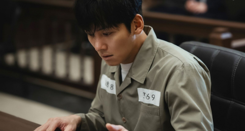 Ji Chang Wook trong The Manipulated không có khổ nhất, chỉ có khổ hơn