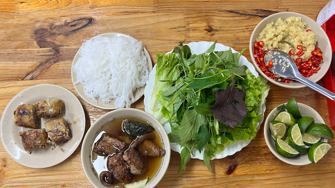 Gợi ý top 5 quán bún chả Hà Nội ngon nổi tiếng ở Thủ đô
