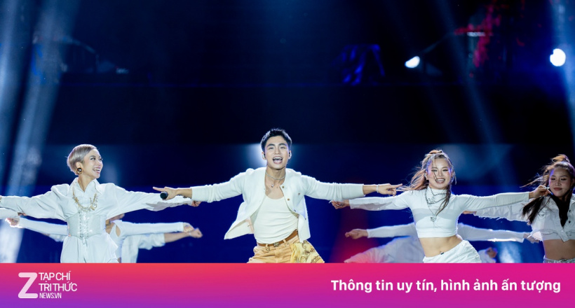 Khoảnh khắc MONO 'nhận cuộc gọi lừa đảo' bùng nổ sân khấu Hà Nội