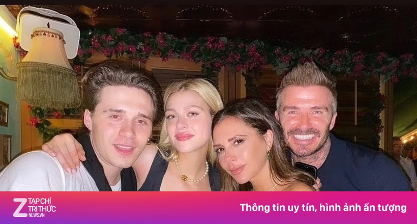 Mẹ của Victoria Beckham 'cầu xin' Brooklyn trở về
