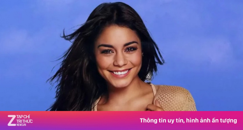 Vanessa Hudgens sinh con với chồng kém 8 tuổi
