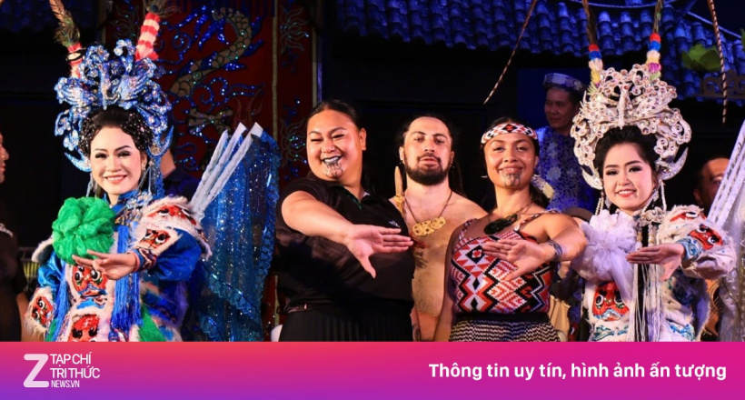 Màn biểu diễn đặc biệt giữa nghệ sĩ hát bội TP.HCM và New Zealand