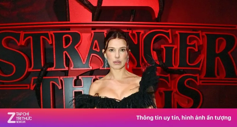 Sao Stranger Things đeo trang sức thảm đỏ xa xỉ từ Chopard