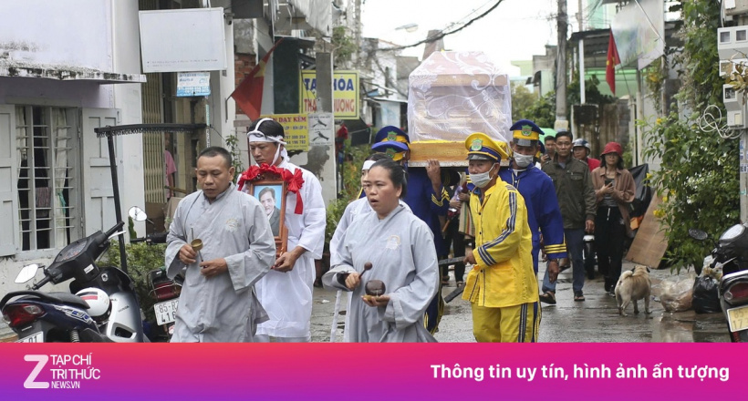 Con trai, con gái nghẹn ngào tiễn đưa tài tử Thương Tín
