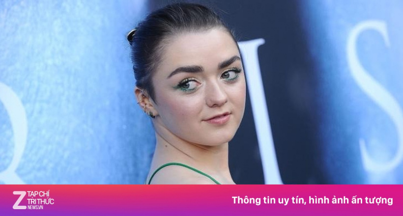 Diễn viên 'Trò chơi vương quyền' gây sốc với ảnh tắm nude