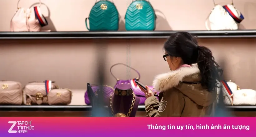 Italy mở cuộc điều tra Gucci, Prada và 11 hãng thời trang xa xỉ