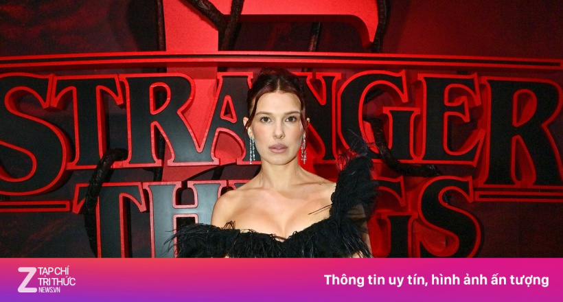 Sao Stranger Things đeo trang sức thảm đỏ xa xỉ từ Chopard