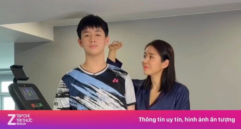 Con trai Lê Phương 14 tuổi, cao hơn 1,8 m