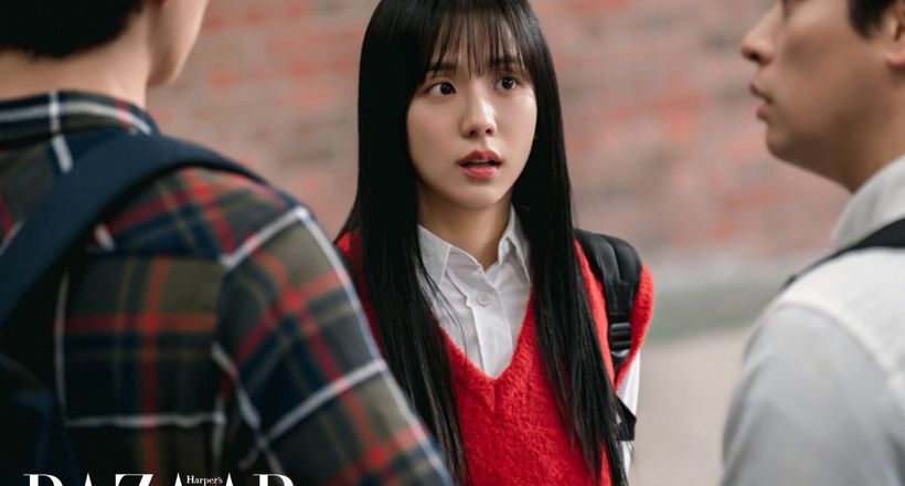 Vì sao Newtopia của Jisoo nhận review đối nghịch giữa khán giả quốc tế và Hàn Quốc?