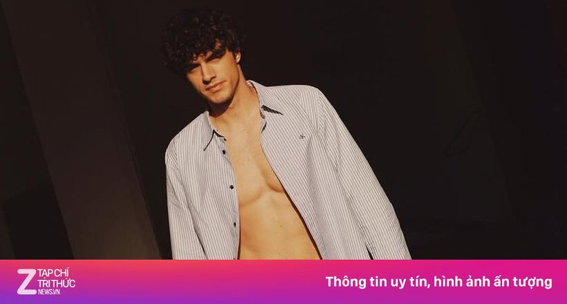 Tranh cãi không hồi kết về việc đàn ông mặc quần jeans trắng