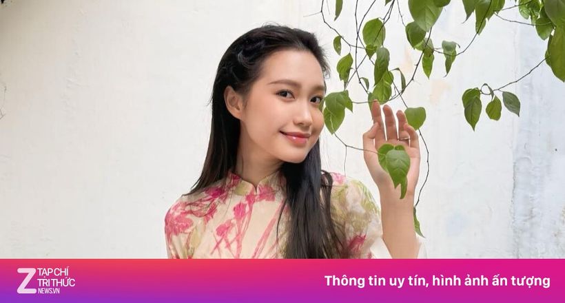 Vợ Quang Hải, Đoàn Văn Hậu 'giữ chuỗi' 3 ngày liên tiếp mặc áo dài