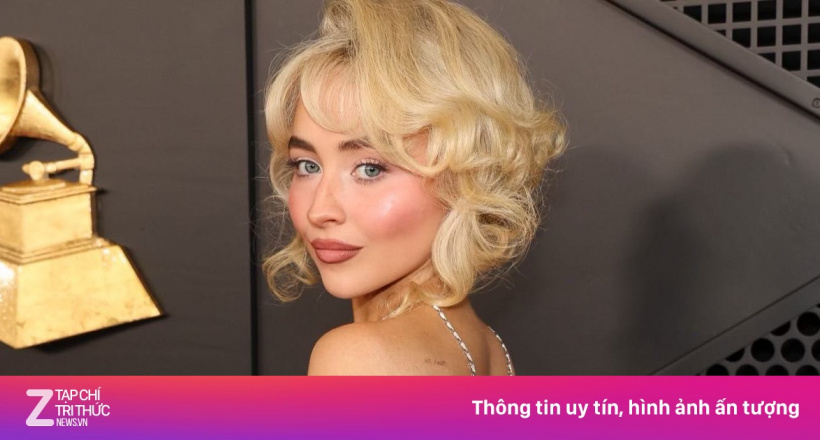 Sabrina Carpenter gây tranh cãi với màn trình diễn hở hang