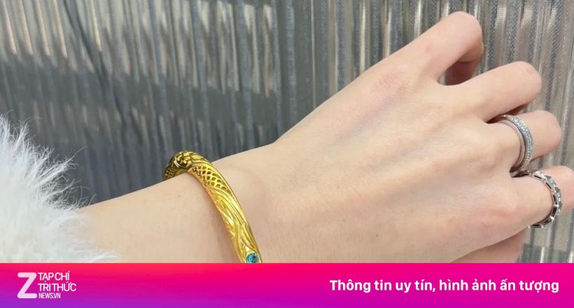 Người trẻ Trung Quốc đua nhau nấu chảy vàng thỏi