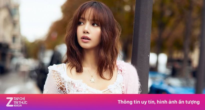 Mốt khoe nội y ren ngày càng táo bạo