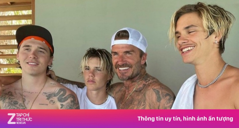 Romeo đỏ mặt khi thấy ảnh quảng cáo nội y của David Beckham