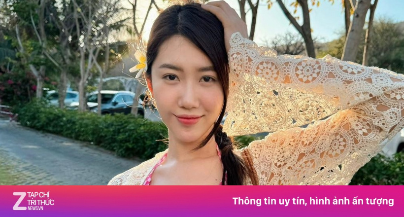 Thúy Ngân khoe được tặng nhẫn kim cương