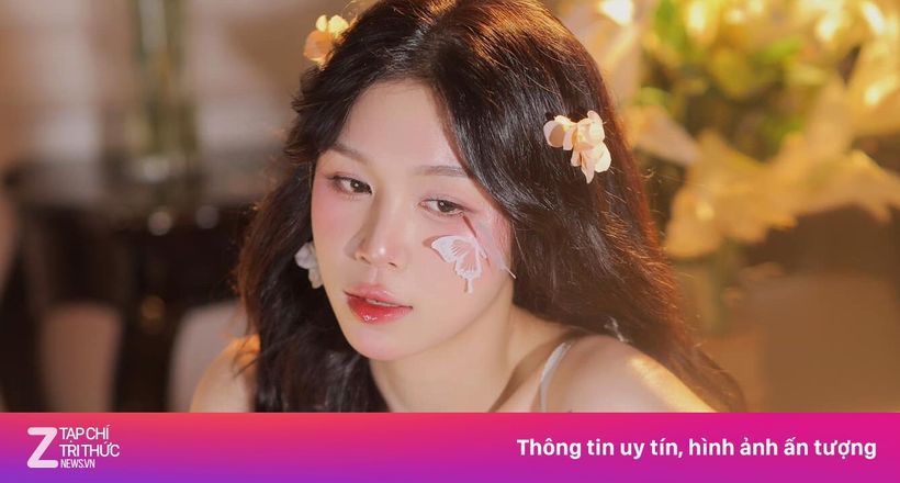 Hot girl đấu kiếm đón sinh nhật gợi cảm