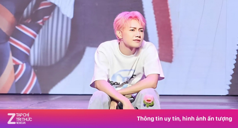 Lùm xùm ở rạp chiếu phim 'Anh trai say hi'