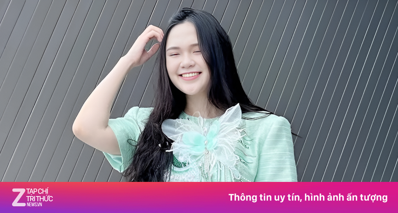 Vợ Duy Mạnh lại bị chê mặc xấu