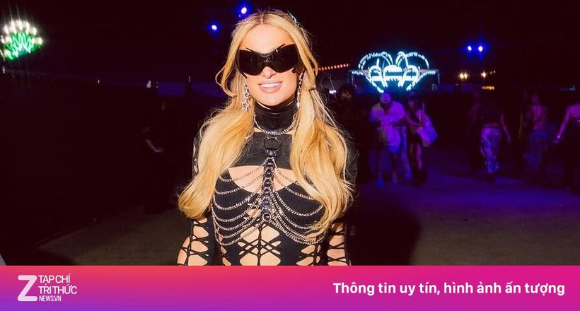 Váy áo phản cảm gây tranh cãi ở Coachella 2025