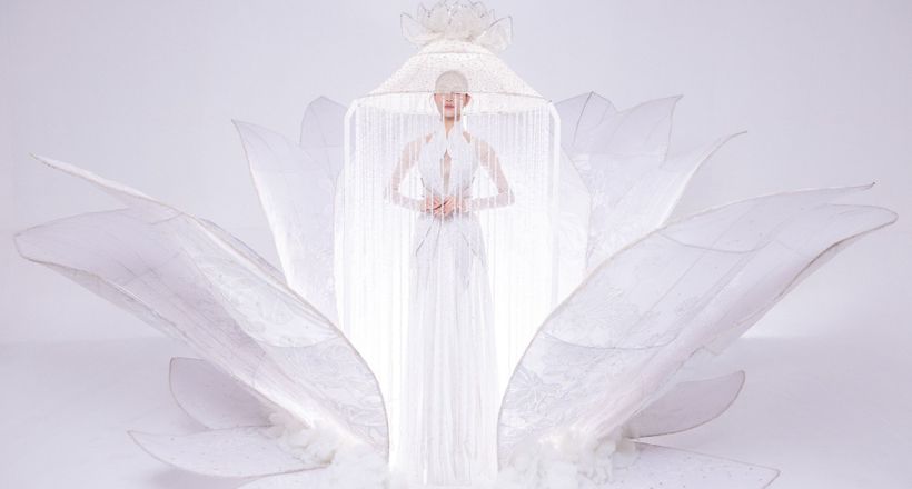 Nguyễn Cao Minh Anh giành chiến thắng Best National Costume của Miss International Queen Vietnam 2025