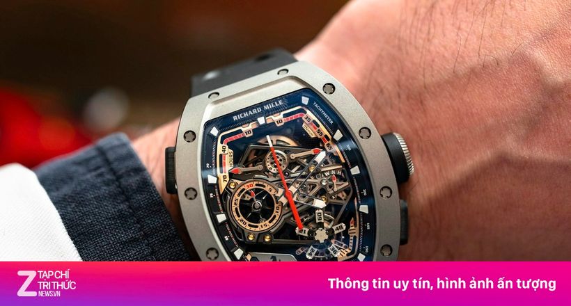 Đồng hồ triệu USD mô phỏng động cơ siêu xe Ferrari